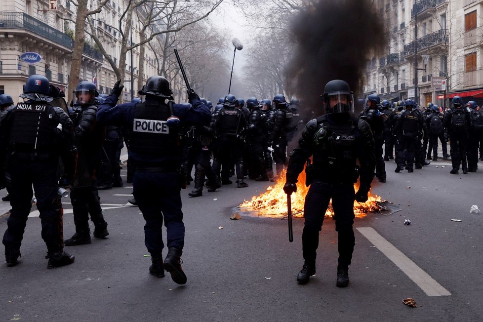 Demonstrace proti důchodové reformě ve Francii (28.3.2023)