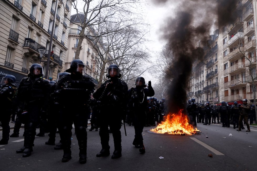 Demonstrace proti důchodové reformě ve Francii (28.3.2023)