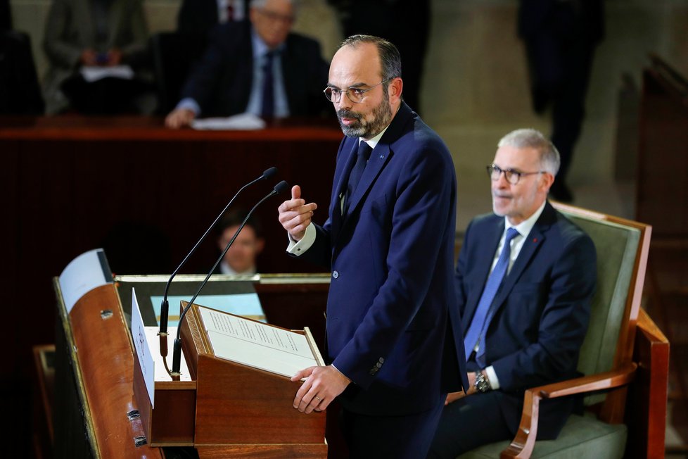 Francouzský premiér Édouard Philippe prezentoval podrobnosti reformy penzijního systému