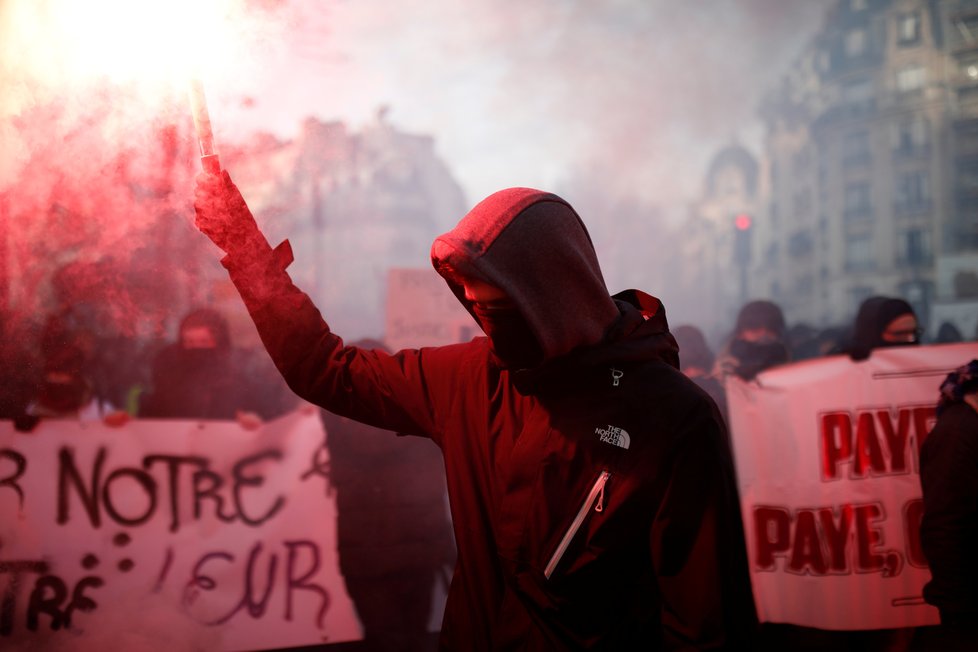 Protesty kvůli důchodové reformě ve Francii