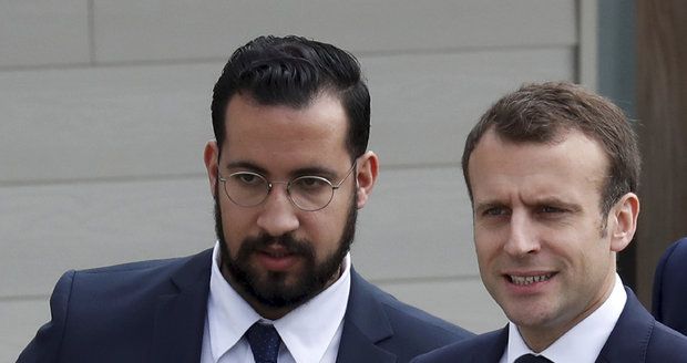 Zmlácení odpůrců nestačilo? Macronův „exmilenec“ hasí další obří průšvih 