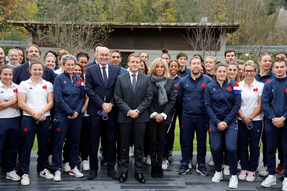 Francouzský prezident Emmanuel Macron s manželkou Brigitte.