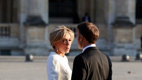 První pár Francie Emmanuel a Brigitte Macronovi hostili idnického premiéra Módího.