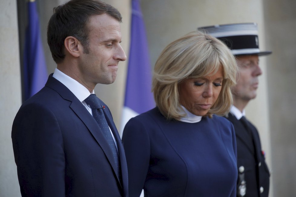 Francouzský prezident Emmanuel Macron s manželkou Brigitte.