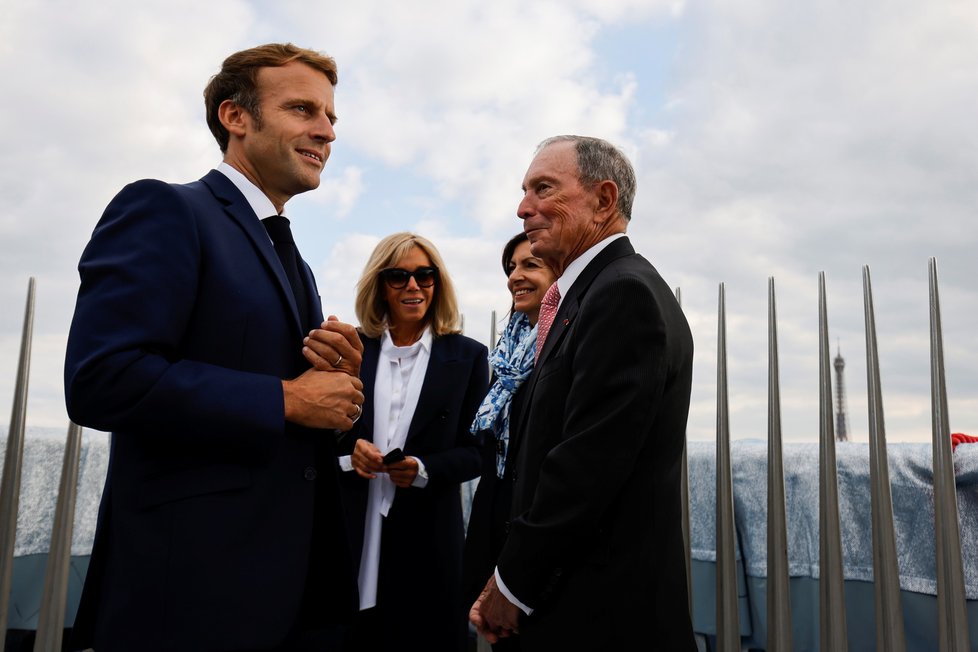 Francouzský prezident Emmnanuel Macron s manželkou Brigitte