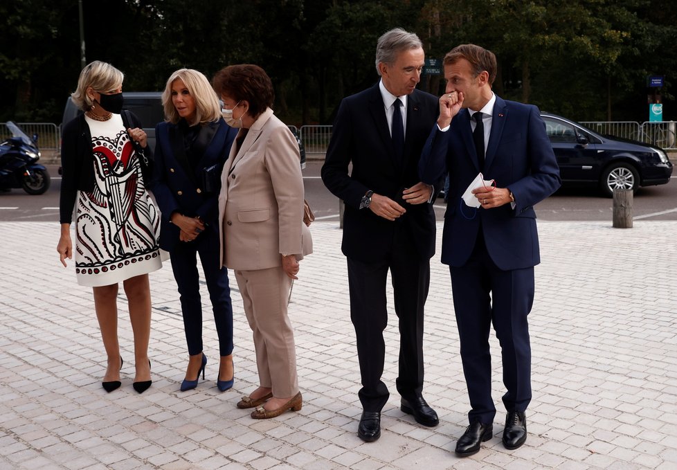 Francouzský prezident Emmnanuel Macron s manželkou Brigitte.