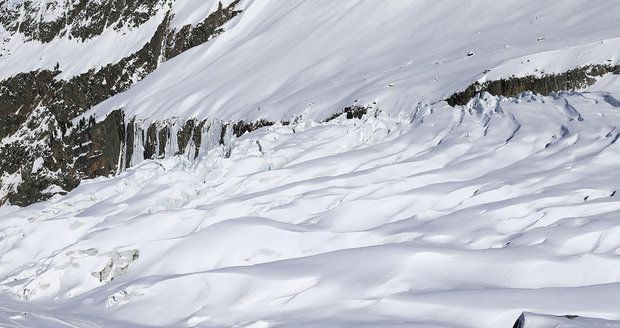 Na Mont Blancu zemřela trojice Italů. Záchranáři po nich pátrali tři dny