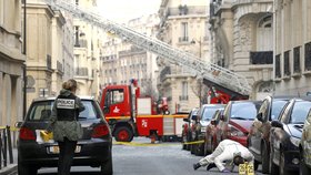 Před indonéskou ambasádou v Paříži vybuchla bomba