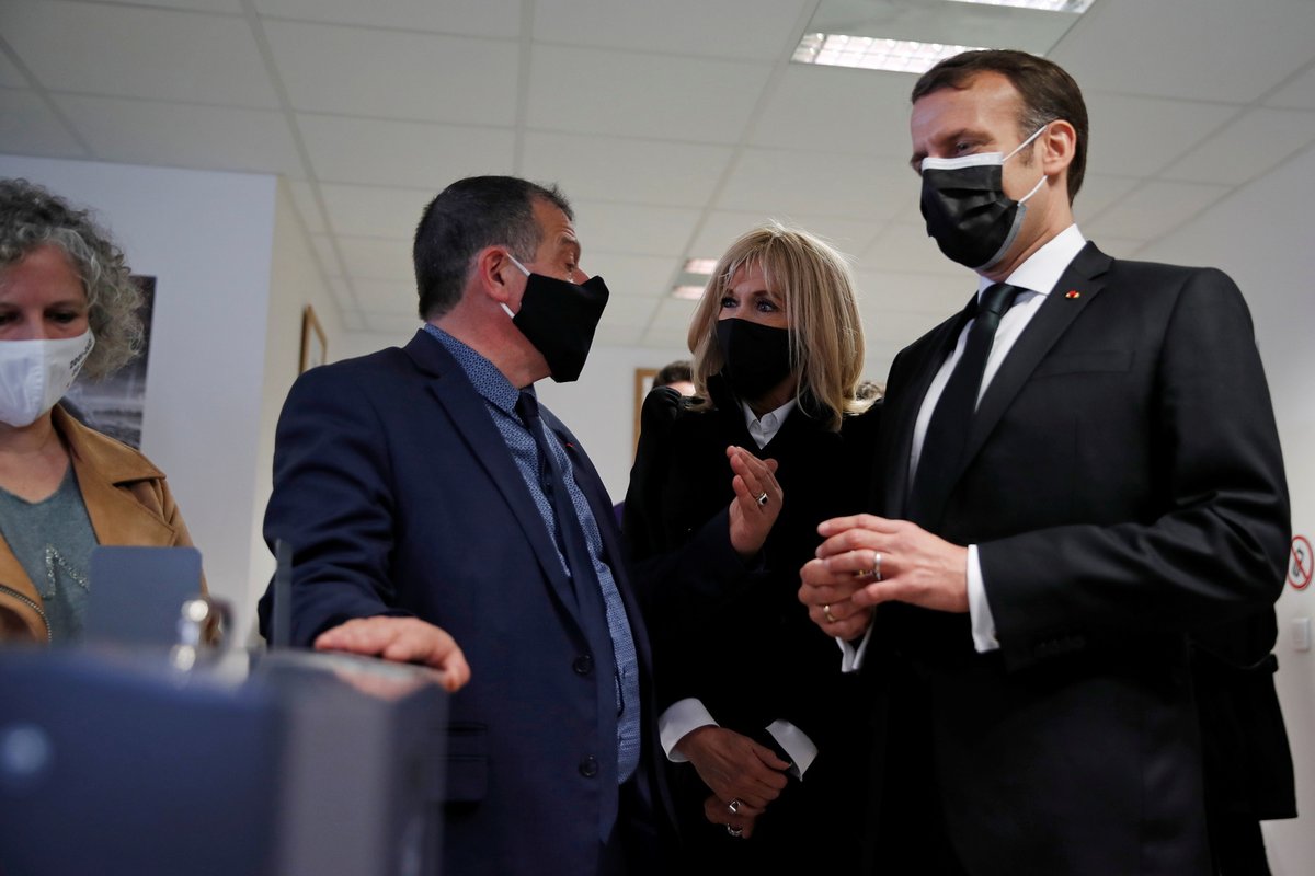 Francouzský prezident Emmanuel Macron s manželkou Brigitte.