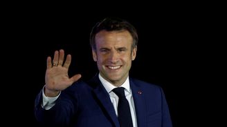 Macron: Francie zesílí vojenskou pomoc Ukrajině