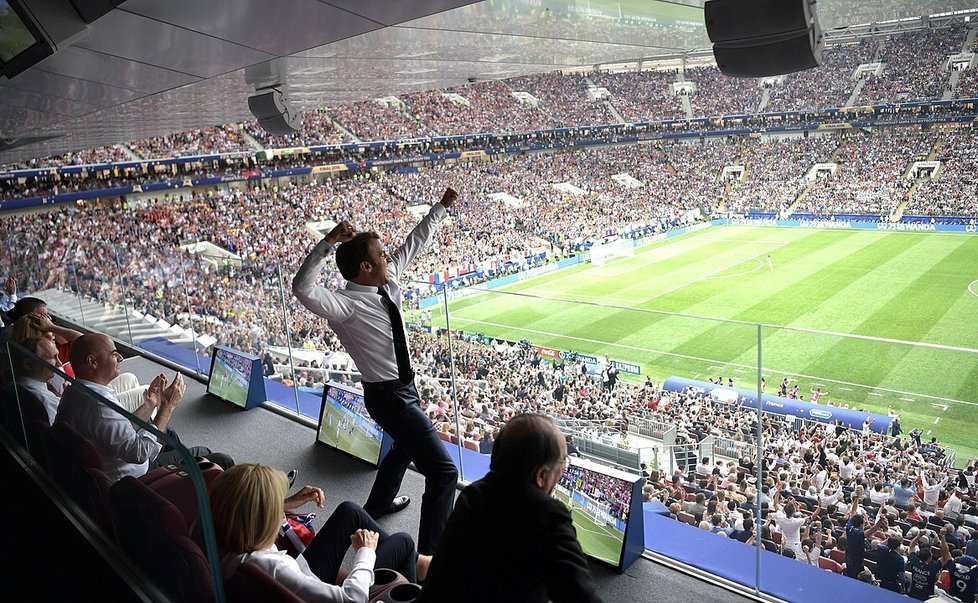 Fotbalový fanda Emmanuel Macron na finále MS2018.