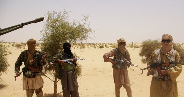Francie vs. Al-Káida: Evropané překvapeni v Mali schopnostmi "kluků se zbraněmi"
