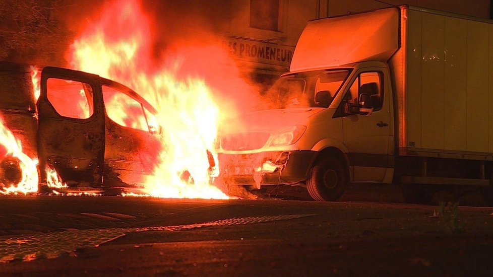 V Nantes pokračovaly 7.7. nepokoje