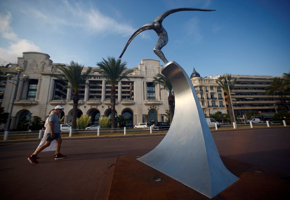 Památník obětí teroristického útoku v Nice