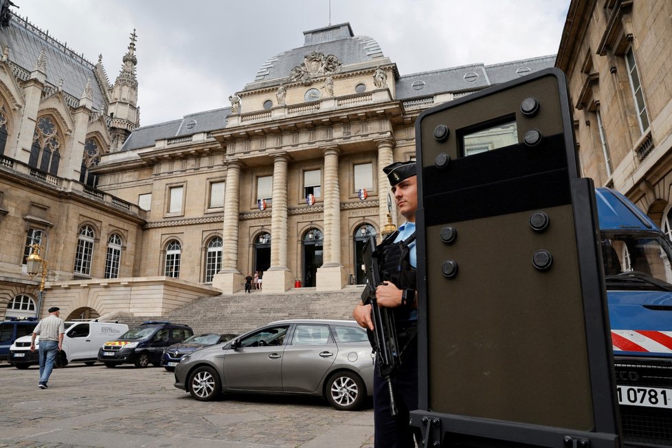 Teroristický útok v Nice se řeší u soudu v Paříži.