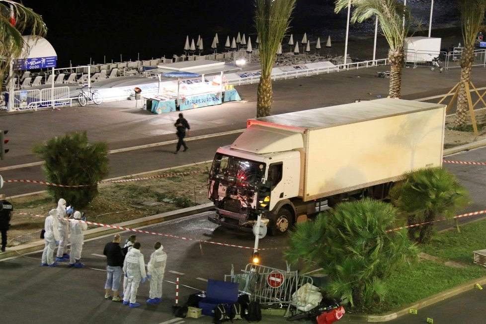 Teroristický útok v Nice si 14.7.2016 vyžádal přes 80 obětí.