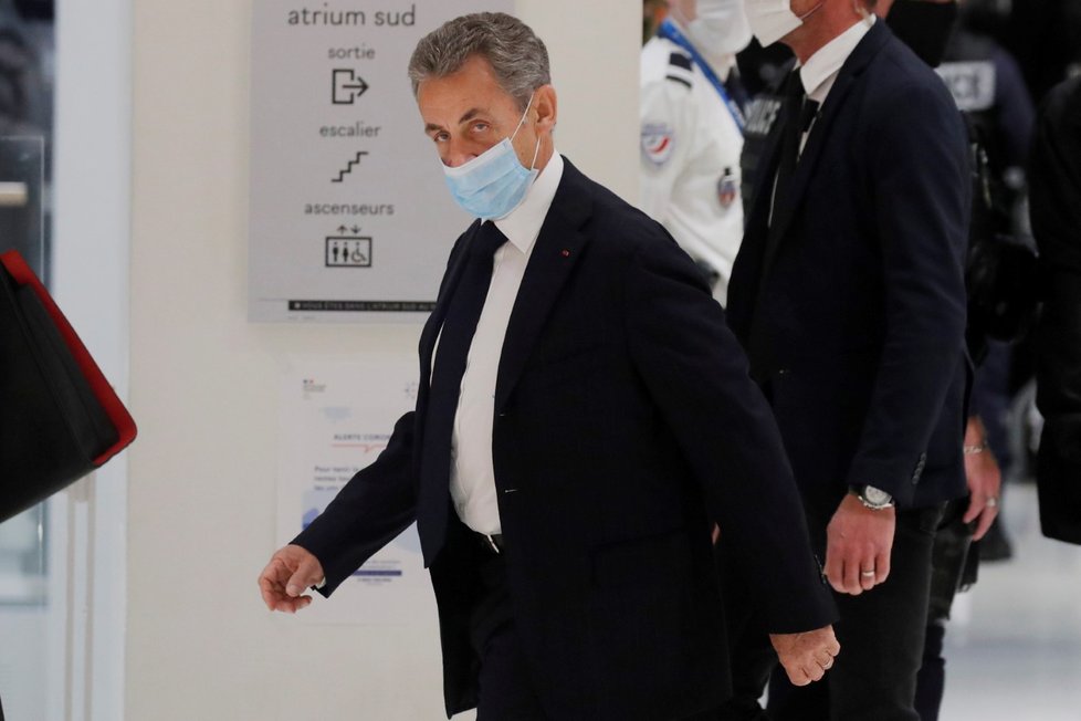 Francouzský prezident  Nicolas Sarkozy u soudu