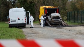 Na ostrově Oléron u západního pobřeží Francie řidič záměrně najel do lidí