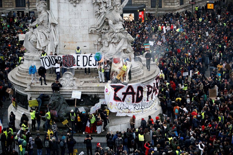 Protesty žlutých vest v Paříži (8.12.2018)