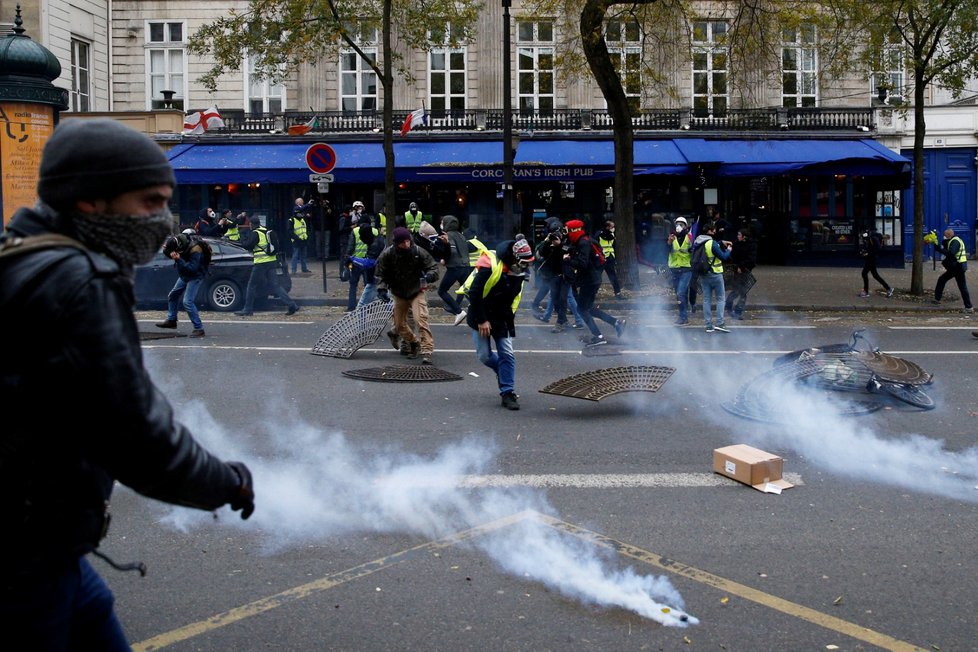 Protesty žlutých vest v Paříži (8.12.2018)