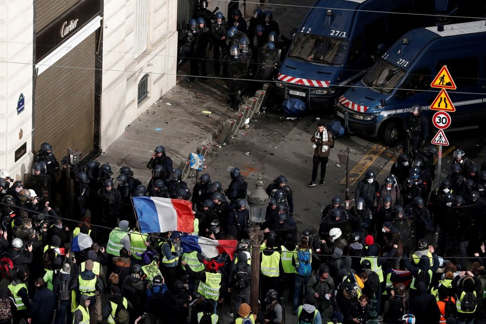 Protesty žlutých vest v Paříži (8.12.2018)