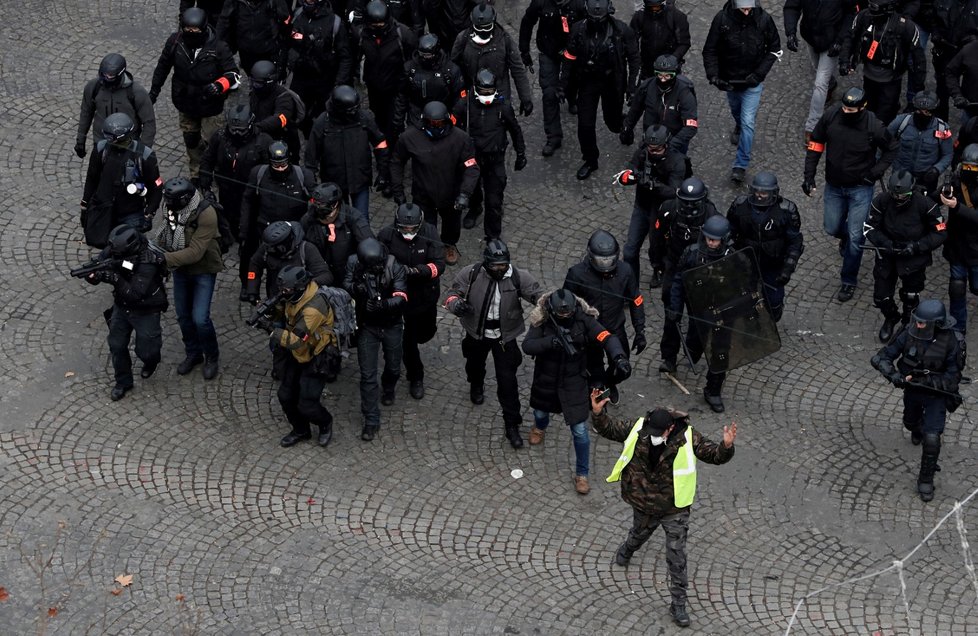 Protesty žlutých vest v Paříži (8.12.2018)