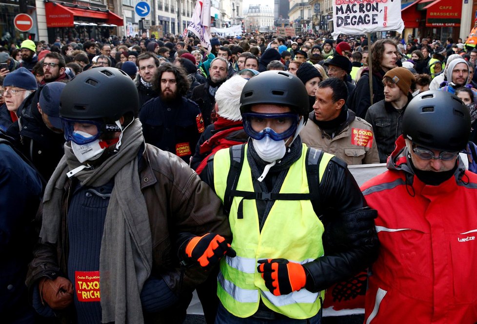 Protesty žlutých vest v Paříži (8.12.2018)