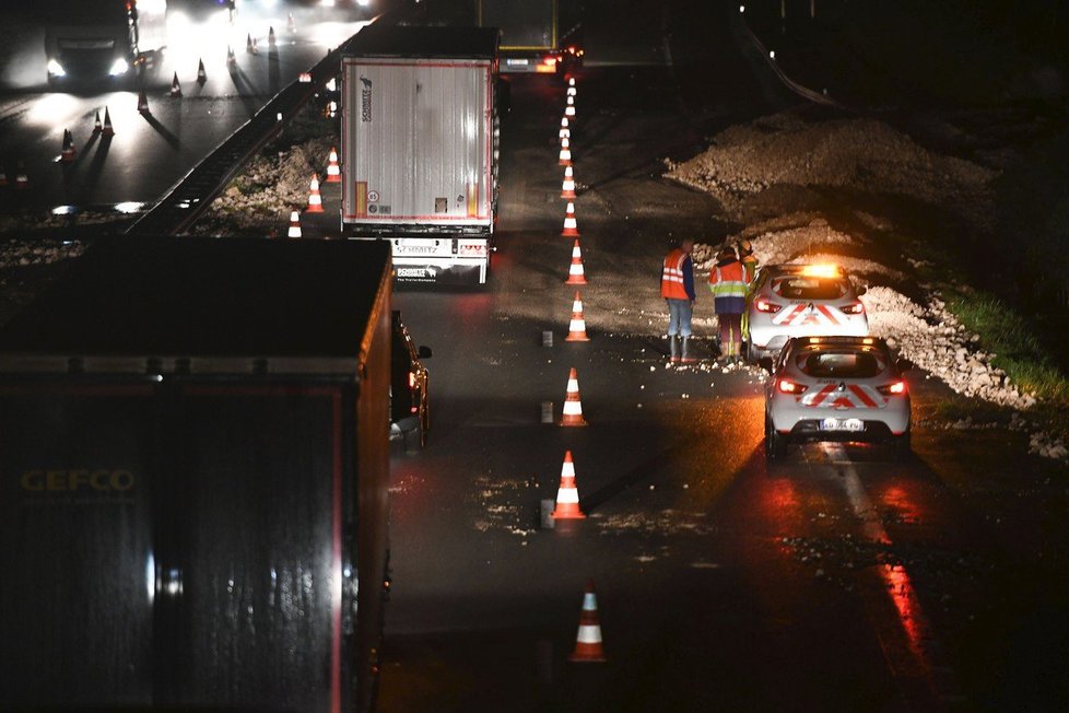 Nepříznivé počasí bude podle meteorologů Francii sužovat celý týden. Pro departement Eure jižně od Rouenu vydala služba Météo-France varování před obzvlášť vydatným deštěm.