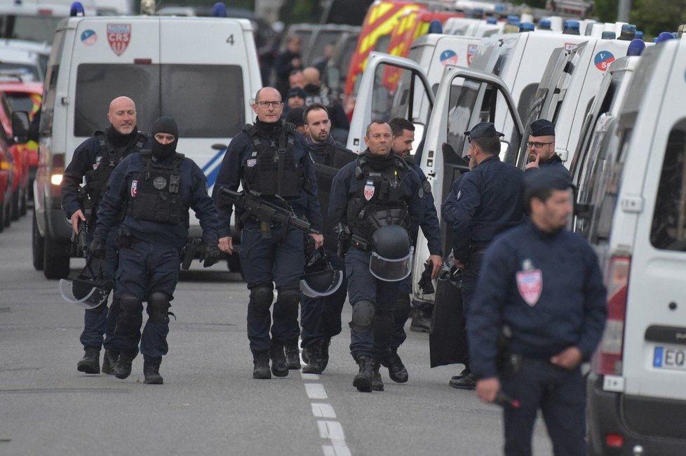 Francouzští policisté (ilustrační foto)