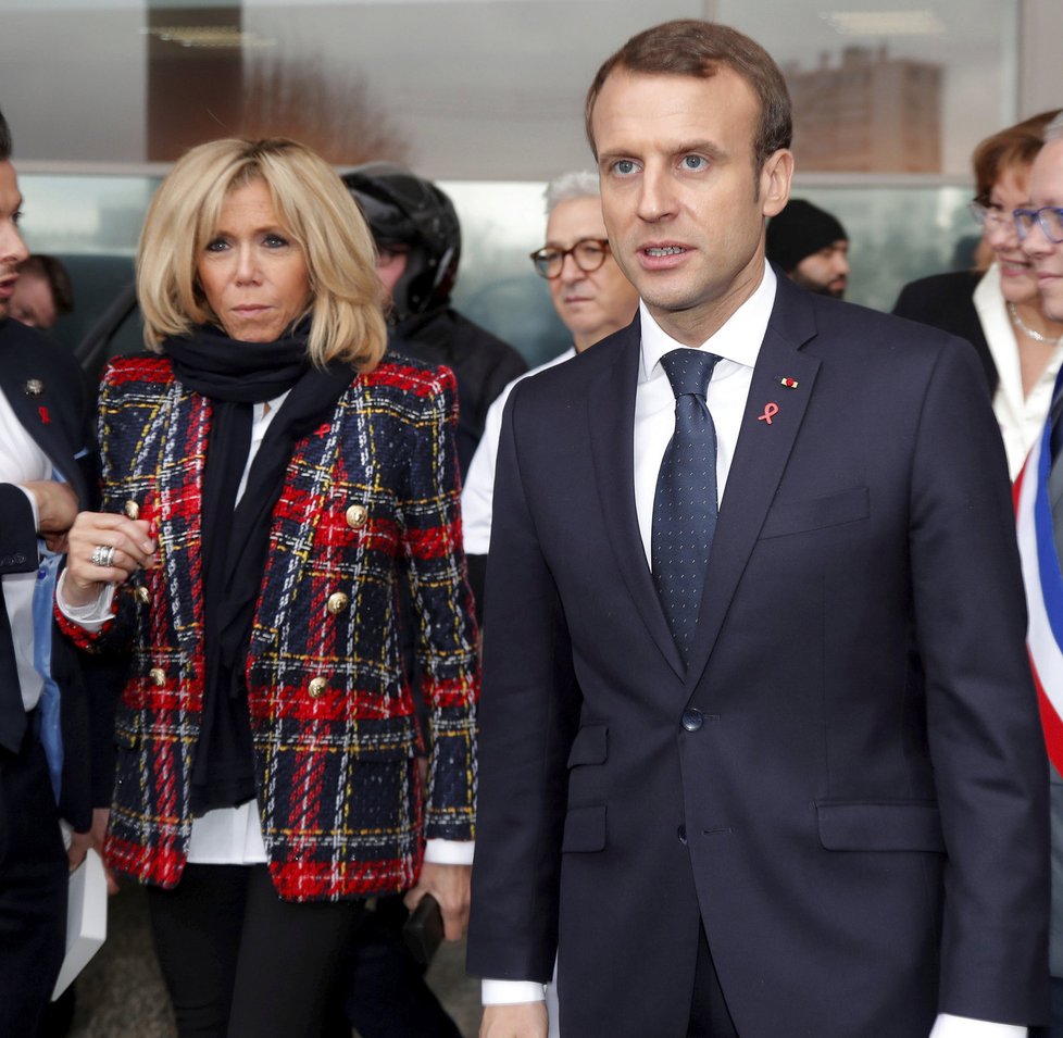 Emmanuel Macron s manželkou Brigitte