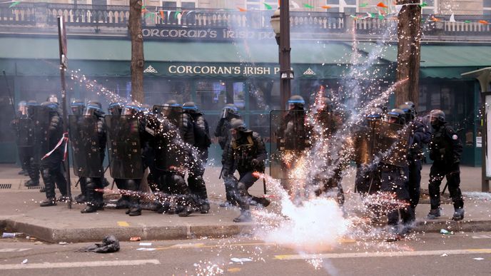 Násilné protesty ve Francii. (23.3.2023)