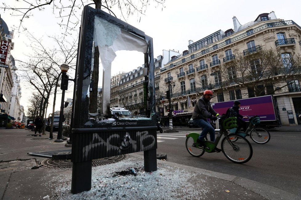 Násilné protesty ve Francii