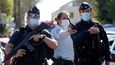 Muž ve francouzském městě Rambouillet u vchodu na policejní stanici ubodal policejní úřednici (23. 4. 2021)