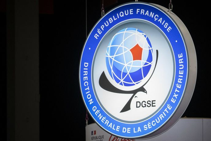 Generální ředitelství pro vnější bezpečnost (DGSE) je hlavní francouzská zahraniční rozvědka Generální ředitelství pro vnější bezpečnost (DGSE) je hlavní francouzská zahraniční rozvědka