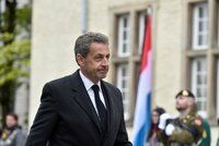 Francouzský exprezident před soudem: Sarkozyho viní z korupce. A jeho kampaň prý financoval Kaddáfí