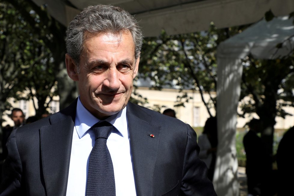 Bývalý francouzský prezident Sarkozy bude souzen za pokus o ovlivnění soudce