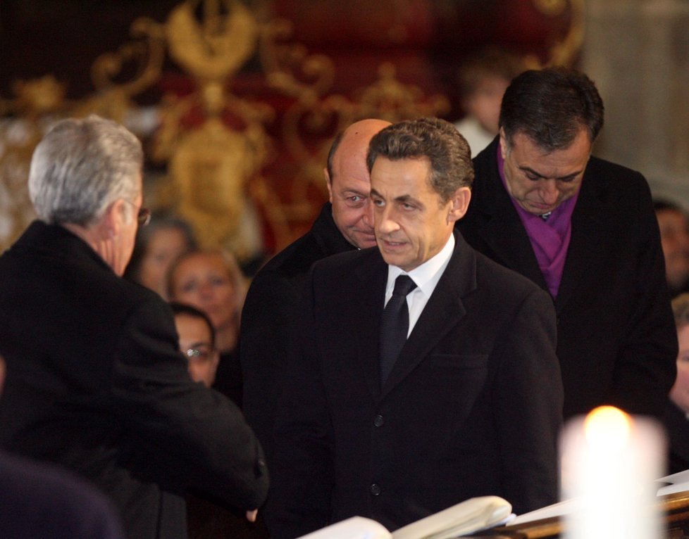 Bývalý francouzský prezident Nikolas Sarkozy na pohřbu prezidenta Václava Havla.