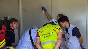 Ve Francii zemřely dvě osoby při nehodě s nafukovacím kruhem taženým za člunem.