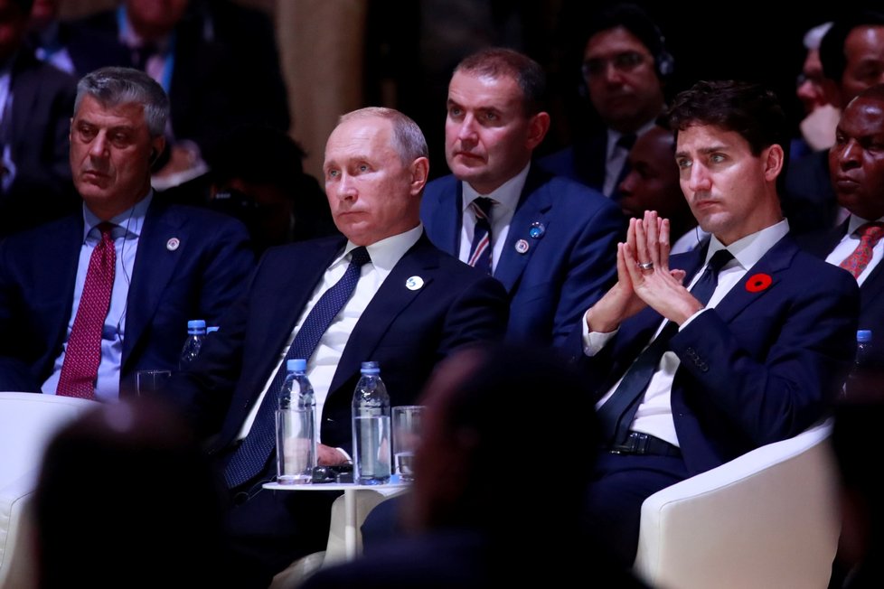 Ruský prezident Vladimir Putin na mírovém summitu v Paříži