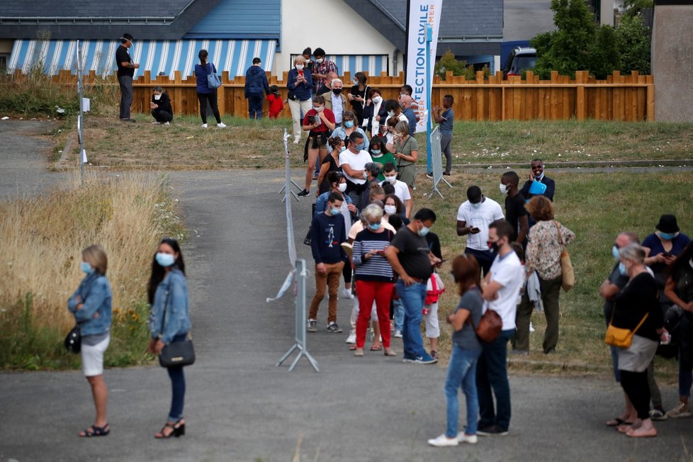 Testování na koronavirus ve Francii (15. 7. 2020)