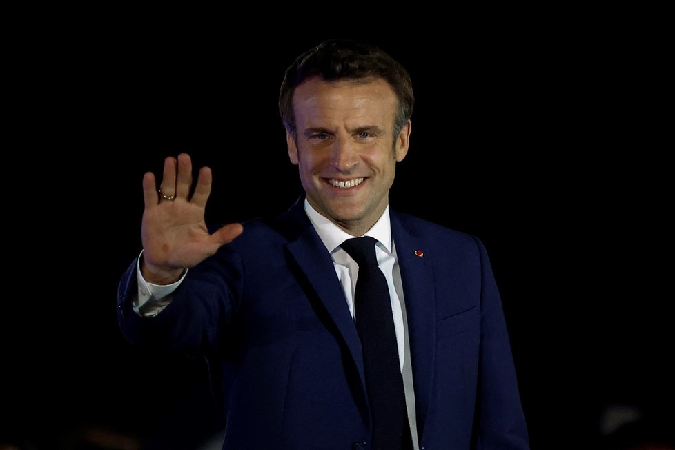 Druhé kolo prezidentských voleb ve Francii: Emmanuel Macron před vítězným projevem.  (24.4.2022)