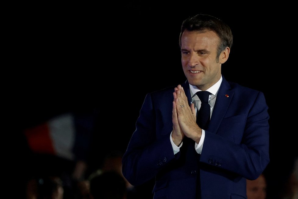 Druhé kolo prezidentských voleb ve Francii: Emmanuel Macron před vítězným projevem.  (24.4.2022)