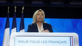 Druhé kolo prezidentských voleb ve Francii: Marine Le Penová uznala porážku. (24.4.2022)