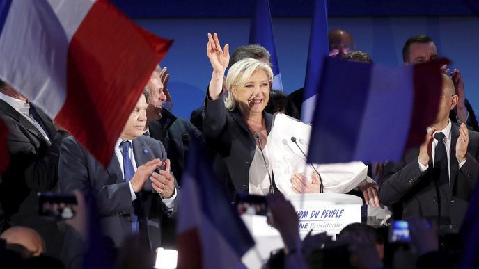 Marie Le Pen děkuje svým podporovatelům