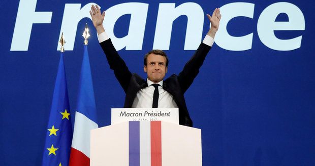 Volby ve Francii: Macron „pokořil“ Le Penovou. Bude nejmladší prezident v Evropě