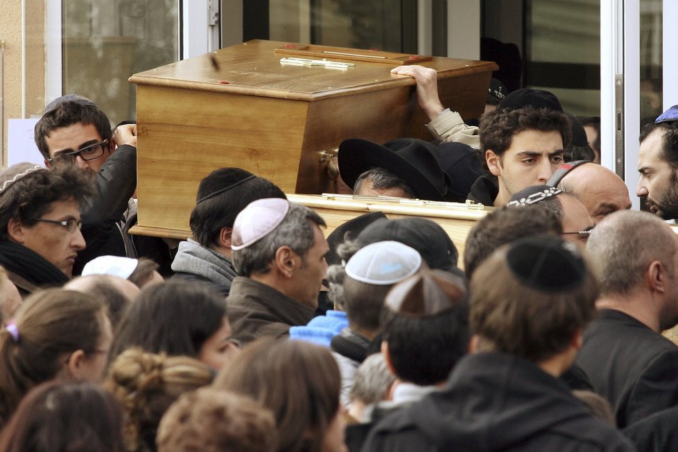 Obětem střelby v Toulouse se dostane rozloučení podle židovského rituálu