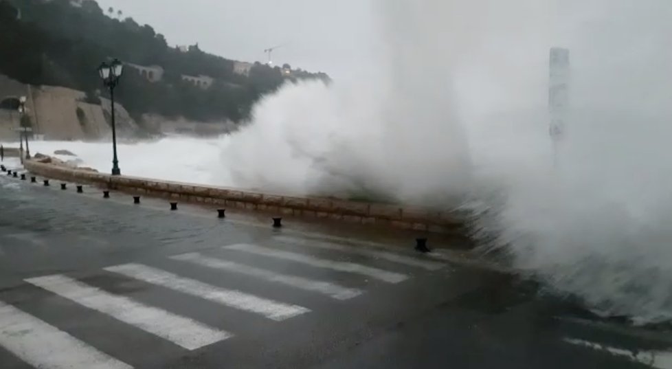 Francie se potýká s mohutnými záplavami (24. 11. 2019)