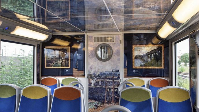Francouzské vlaky se proměnily v muzeum na kolejích