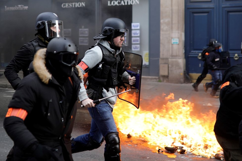 Protesty ve Francii (9.2.2019)