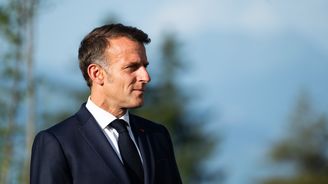 Macron si staví politický pomník z umělé inteligence. Věří ve výhodu francouzské jaderné flotily Macron si staví politický pomník z umělé inteligence. Věří ve výhodu francouzské jaderné flotily